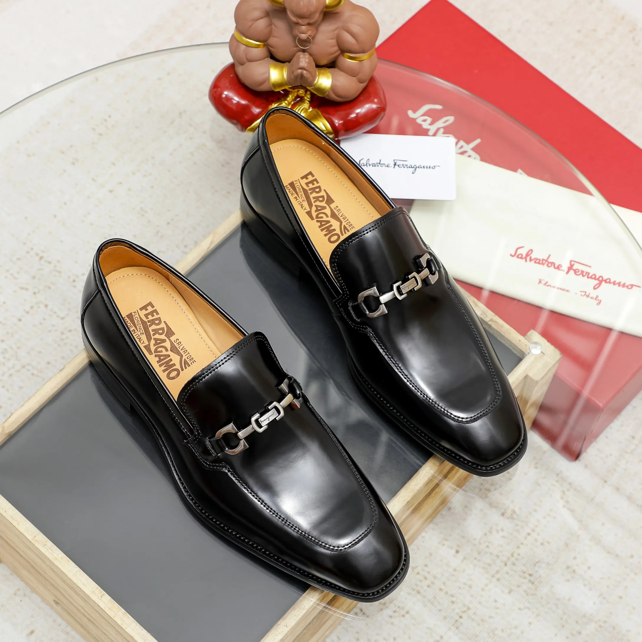 Men's shoes💰460🕷🕷[Ferragamo] Ferragamo's top men's business leather shoes💯Original copy of the official website, the upper is made of imported official website 1:1 material🍁Italian embossed cowhide🇮🇹Imported water-dyed leather lining. It’s definitely not made with ordinary craftsmanship, it’s the model used by celebrities! The factory’s craftsmanship is designed to create the most perfect shoes for trendy men! Code number 38-44 (45.46 customized) 3 colors, large quantities in stock